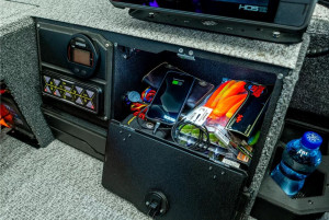 Fotogaléria Finval Rangy 420 Tiller