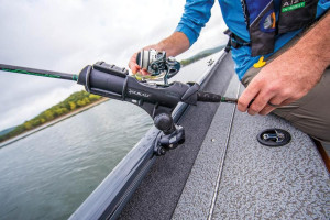 Fotogaléria TRACKER GV-16 Laker DLX T