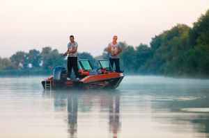 Fotogaléria Finval  505 FishPro DC CB