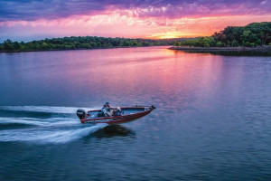 Fotogaléria TRACKER Super Guide™ V-16 SC