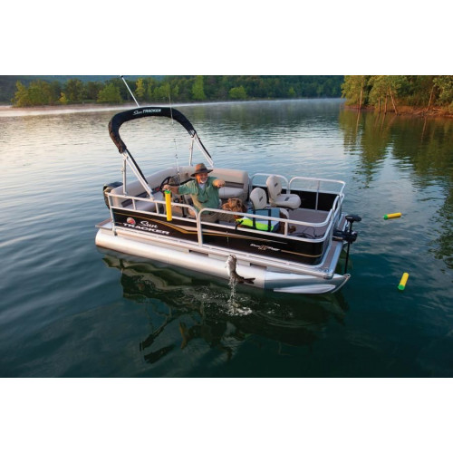 BASS BUGGY 16 DLX loď pre rybára