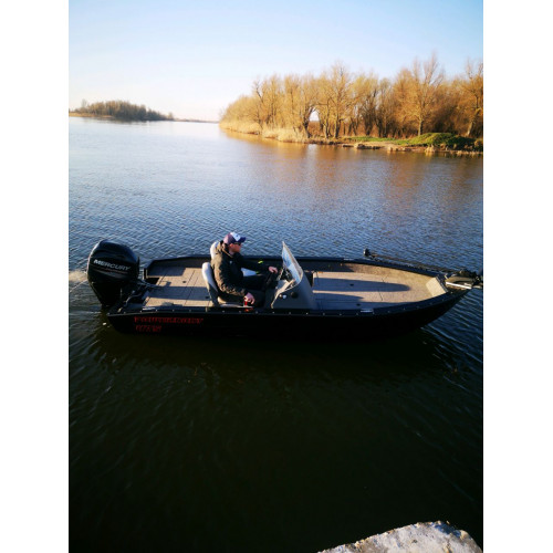 PowerBoat 475 SC Set Nr.2 loď pre rybára