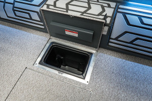 Fotogaléria Finval 685 FishPro DC