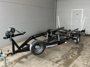 Fotogaléria Príves FB1 - black 1000 kg Suski (510)- na rolniach