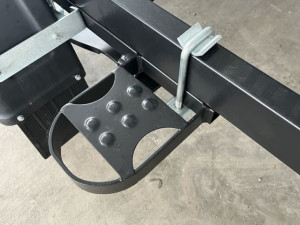 Fotogaléria Príves FB1 - black 1000 kg Suski (510)- na rolniach