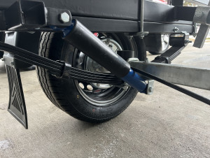 Fotogaléria Príves FB1 - black 1000 kg Suski (pre 510tl ELEKTRO) - lyžiny, plošina, LED, tlmiče 